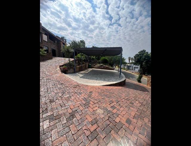 1 bed property to rent in GLENVISTA